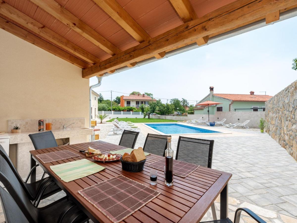 Tranquil Holiday Home In Labin With Private Swimming Pool ภายนอก รูปภาพ